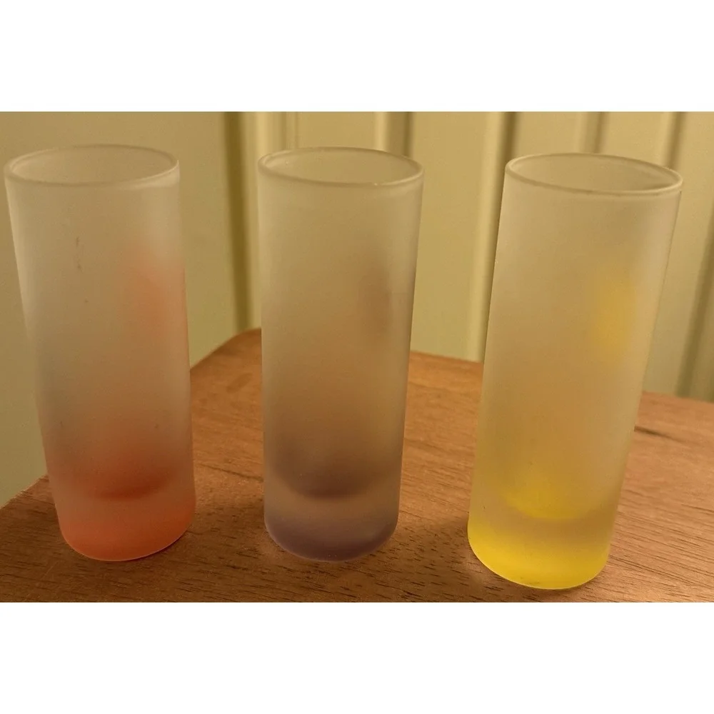 3 Vintage Playboy Bunny Shot Glass Frosted Orange, Yellow & Purple‎ 4